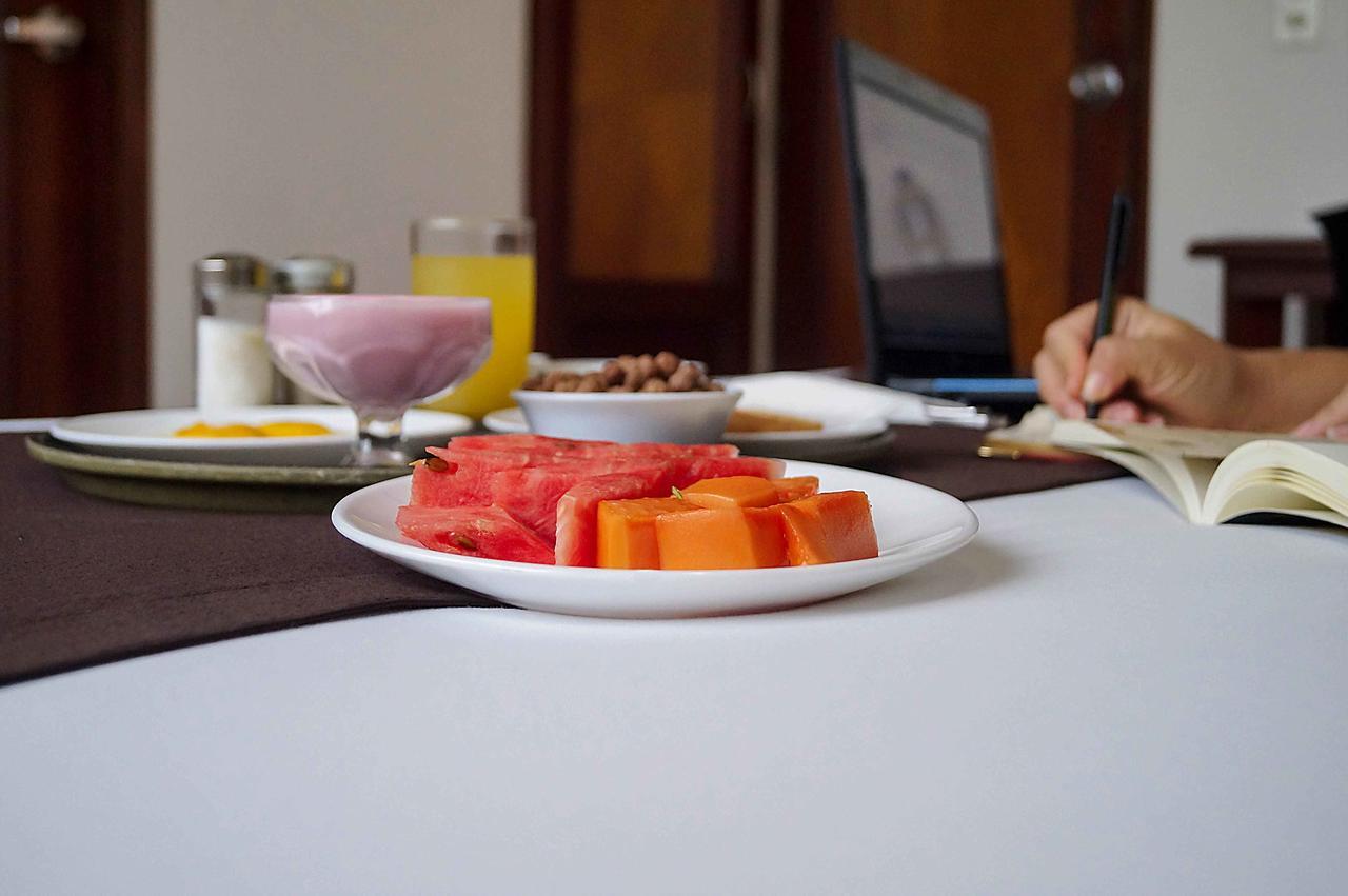Hotel Castell - Cerca Del Aeropuerto กวายากิล ภายนอก รูปภาพ
